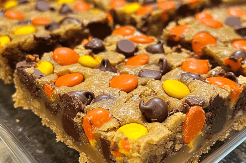 Reese’s Pieces Chocolate Chip Cookie Bars: Your New Favorite Dessert