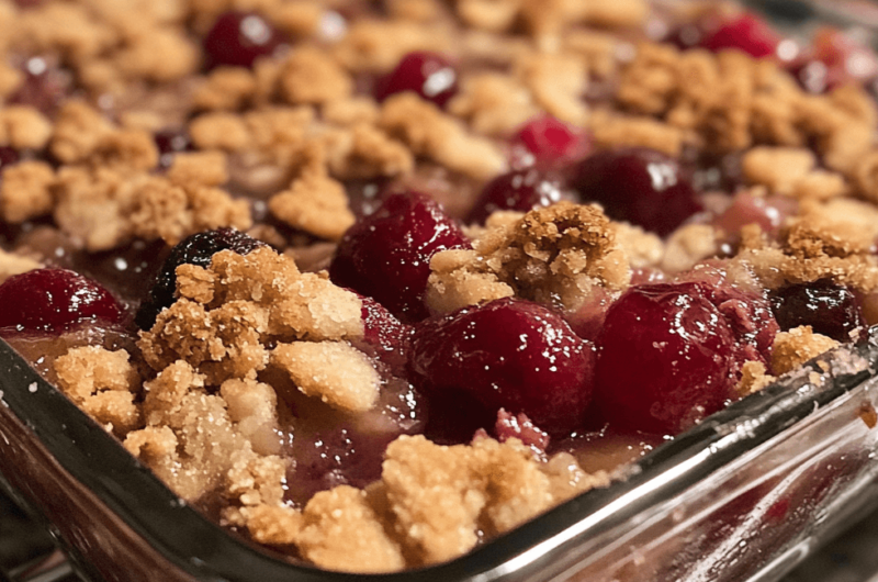 Easy Cherry Crisp Recipe: A Sweet and Tart Dessert Favorite